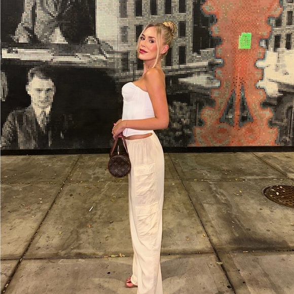 Meet Your Posher - Picture 3 of 6